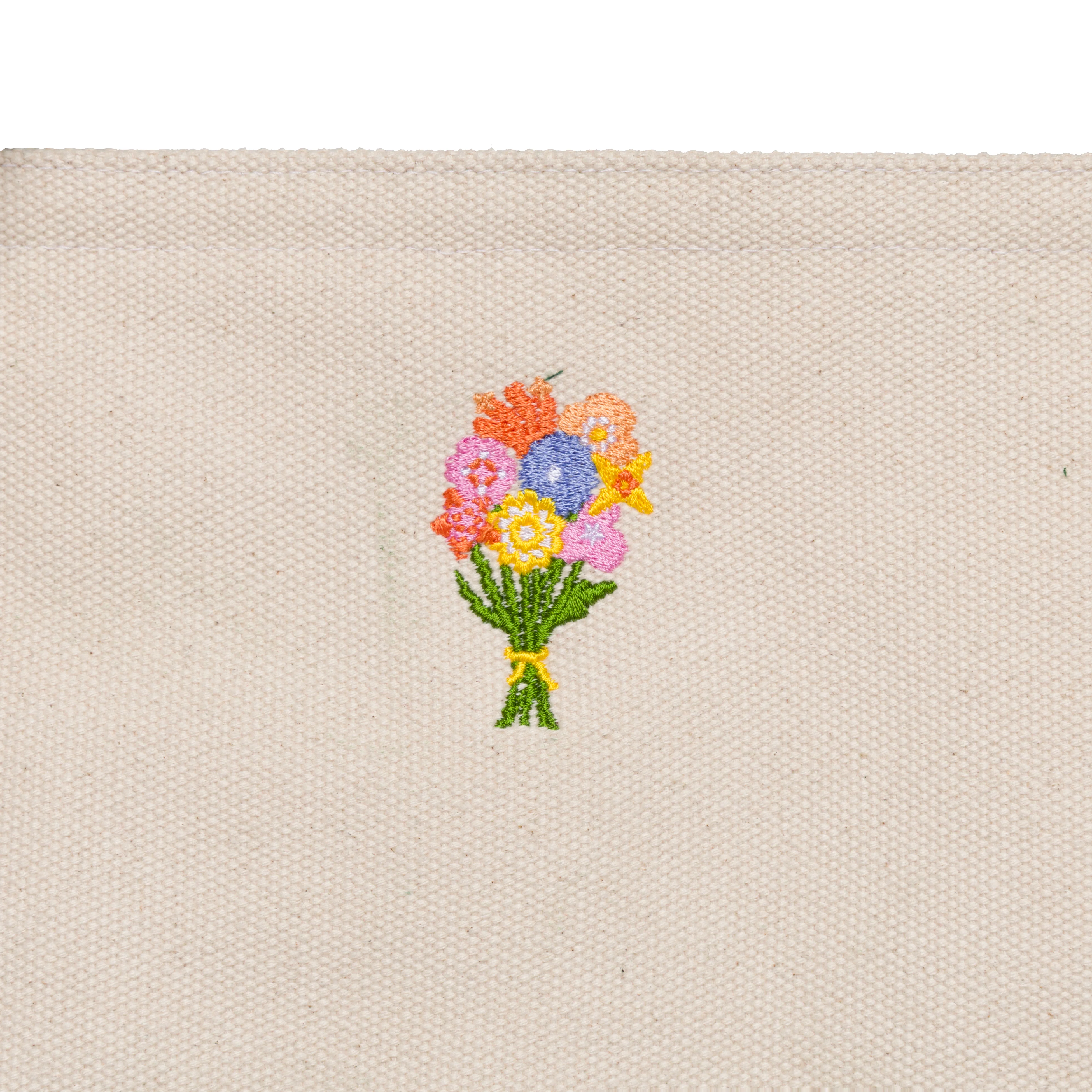 Hotel Tote - Image 5