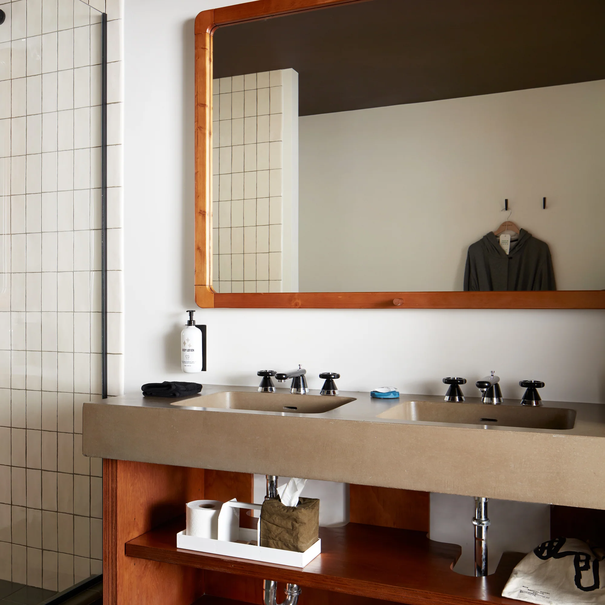 UKA Bath Products - Image 8